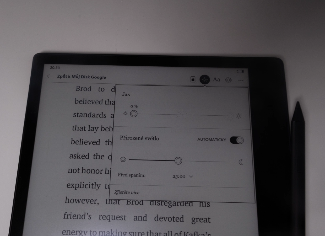 Kobo Elipsa 2E nočné čítanie
