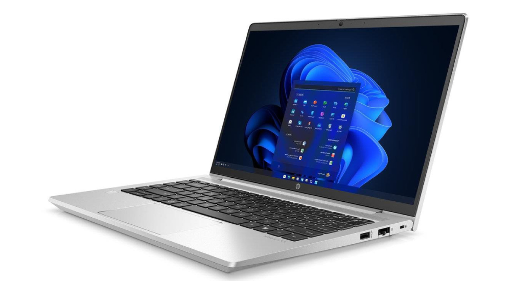 Notebook HP 450 určen na bežn použvanie.