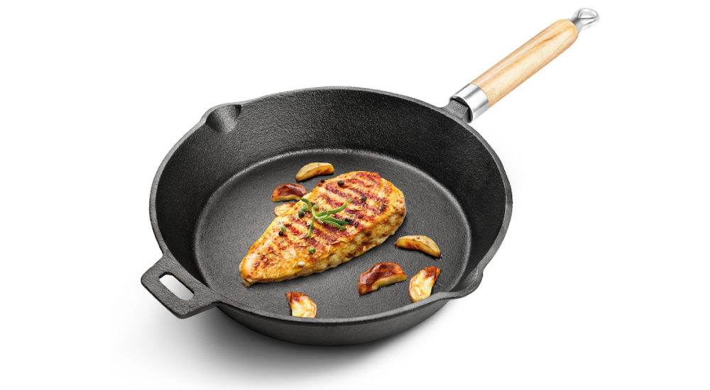 Panvica s hlbokm dnom je vhodn naprklad na prpravu steakov.