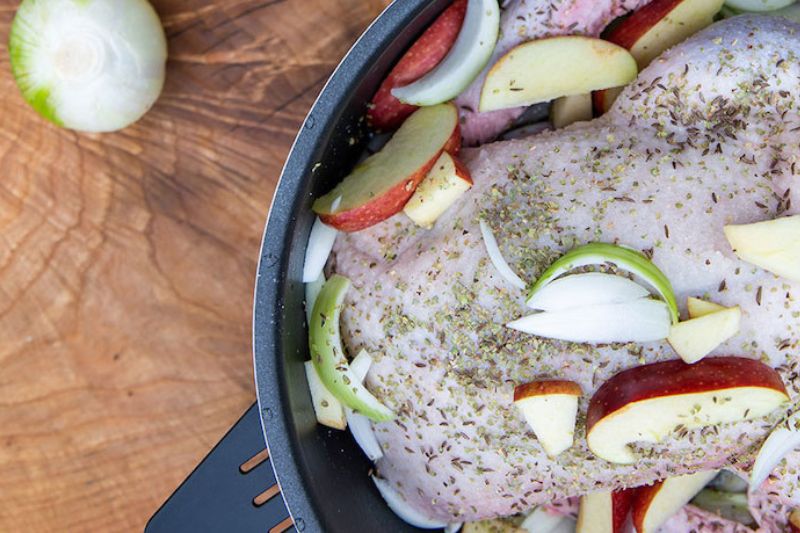 Elektrick panvica umožňuje prpravu rznych druhov jedla.