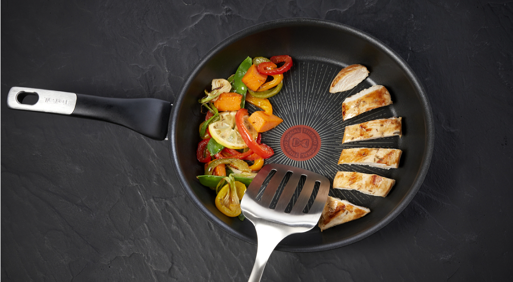 pecilny nepriľnav povrch je odoln voči krabancom.