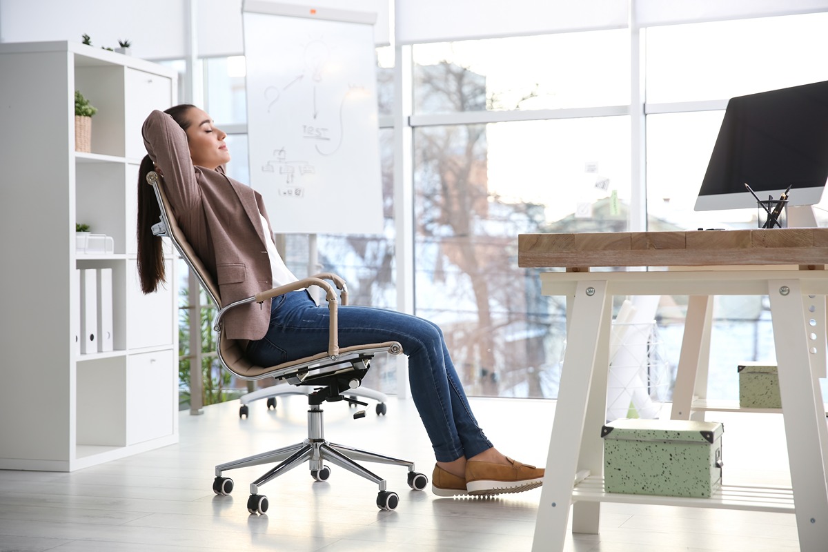 Pohodlná ergonomická kancelárska stolička.