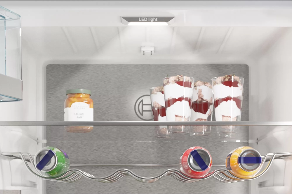 sporn a efektvne LED osvetlenie americkej chladničky Bosch.