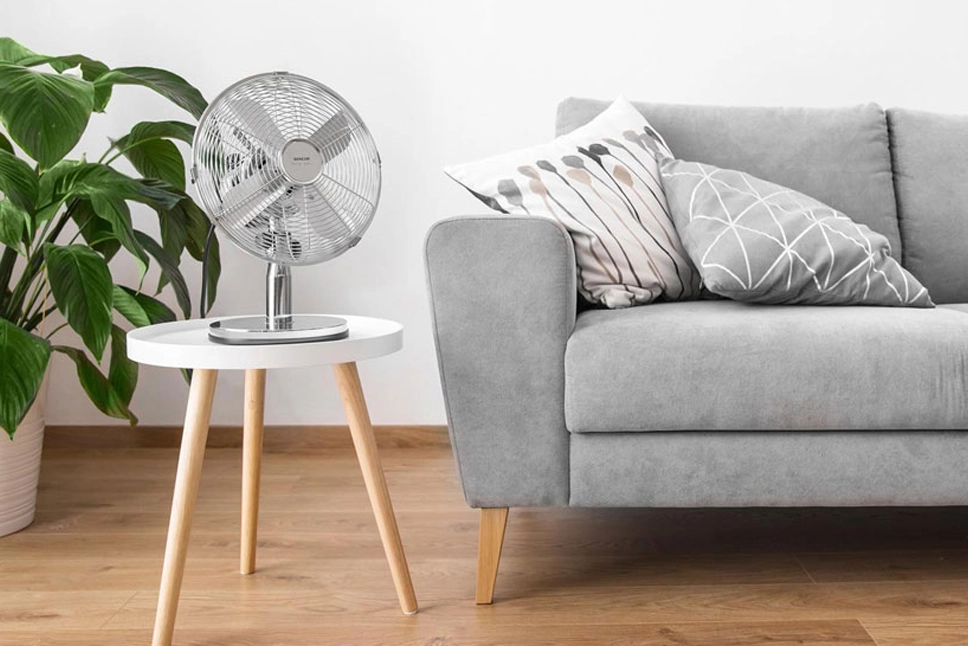 Kovov Sencor stolov ventiltor.