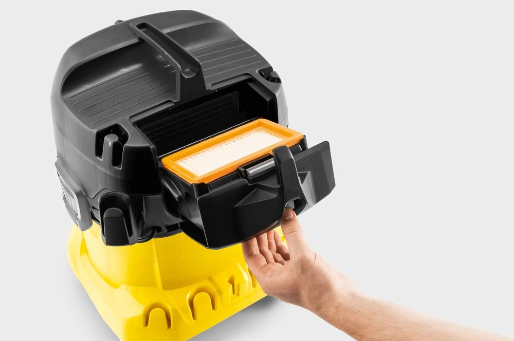 Čistenie stavebnho vysvača.