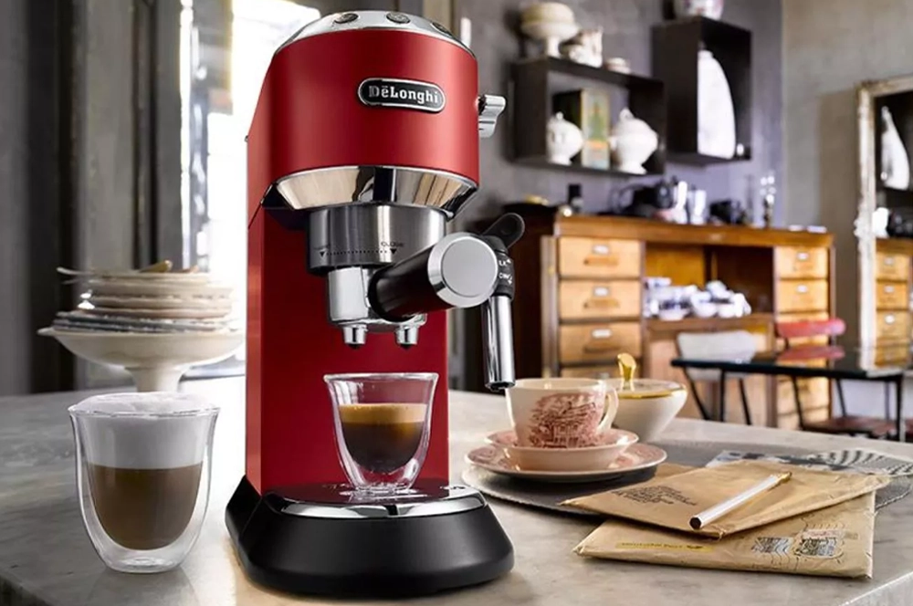 Pkov kvovar De'Longhi Dedica.