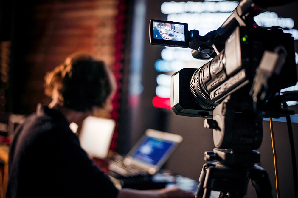 Profesionlne digitlne kamery.