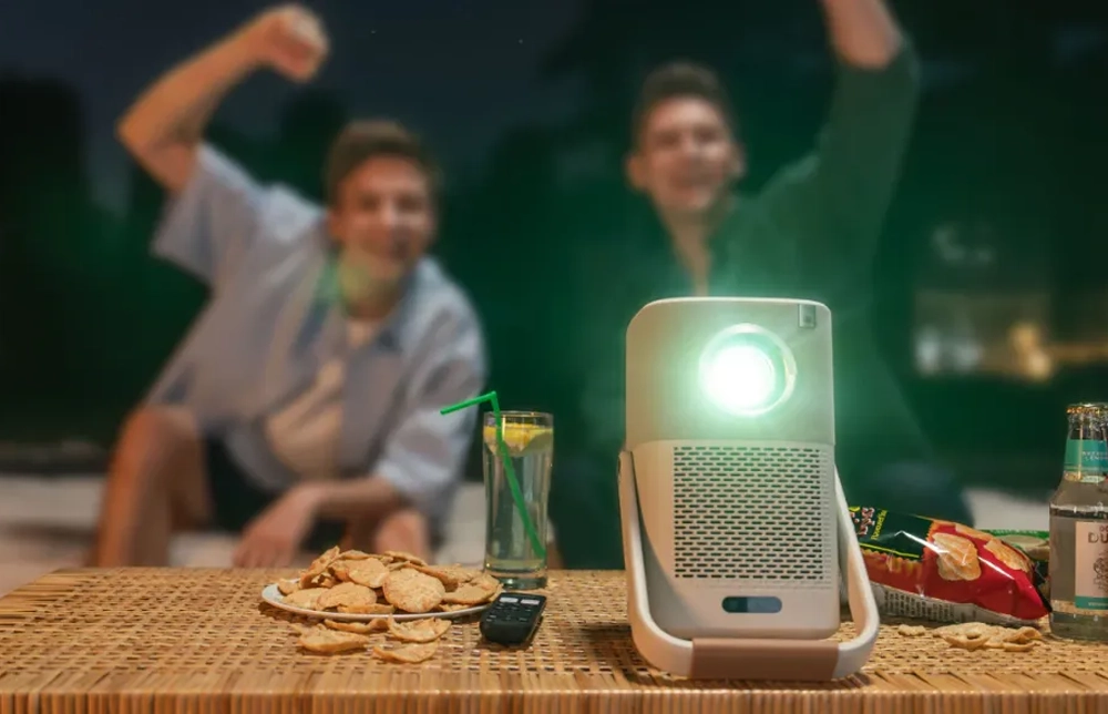 Prenosn projektor na filmy.