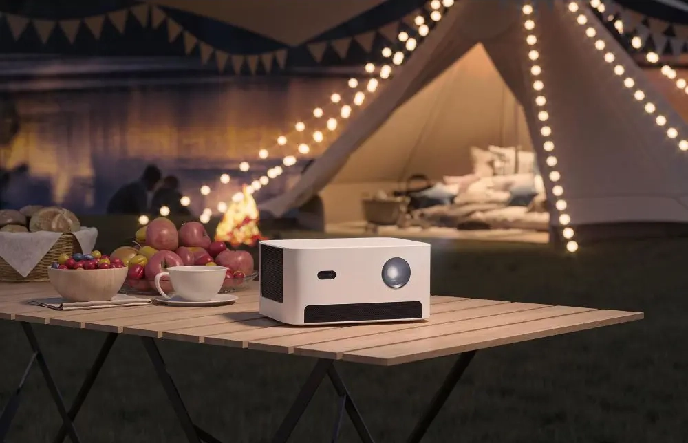 Mini projektor na filmy.