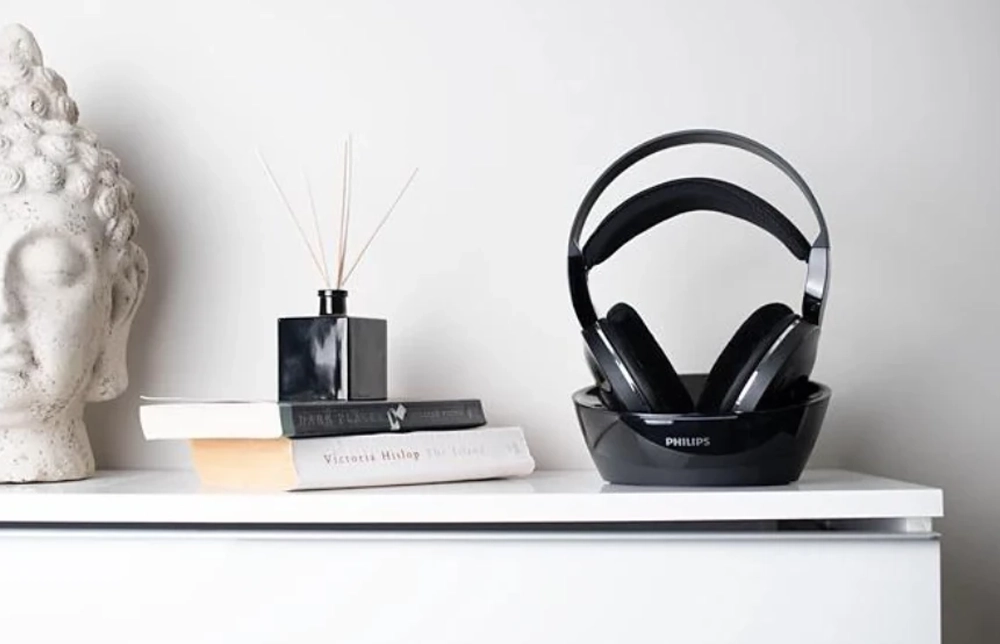 Bezdrtov slchadla k TV nabjanie.