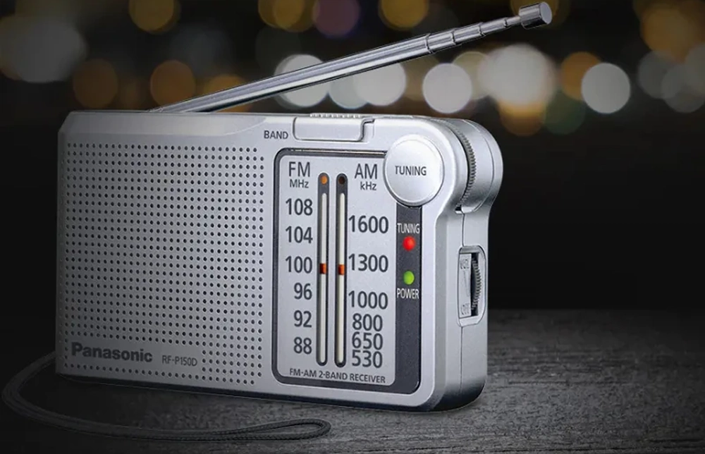 Prenosn a kompaktn rdio Panasonic.