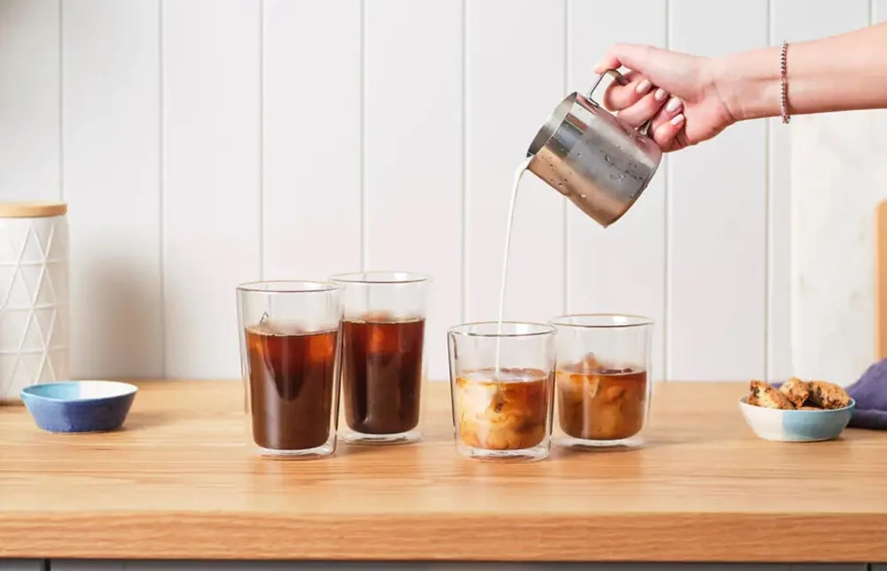 Termo pohre a lky s doplnkov prsluenstvo ku kvovarom DeLonghi.