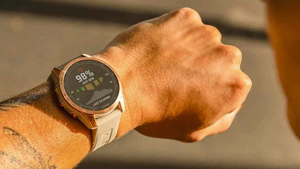Smart hodinky sa líšia výdržou batérie.
