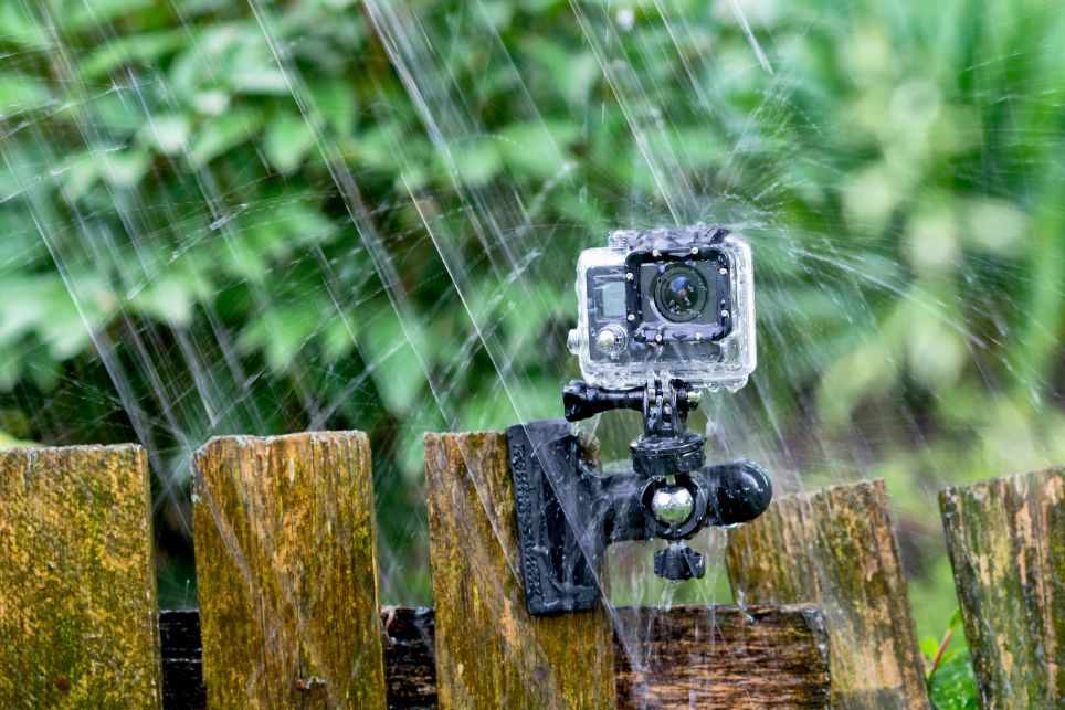 Vodeodolná outdoorová kamera, ktorá je vhodná aj do dažďa.